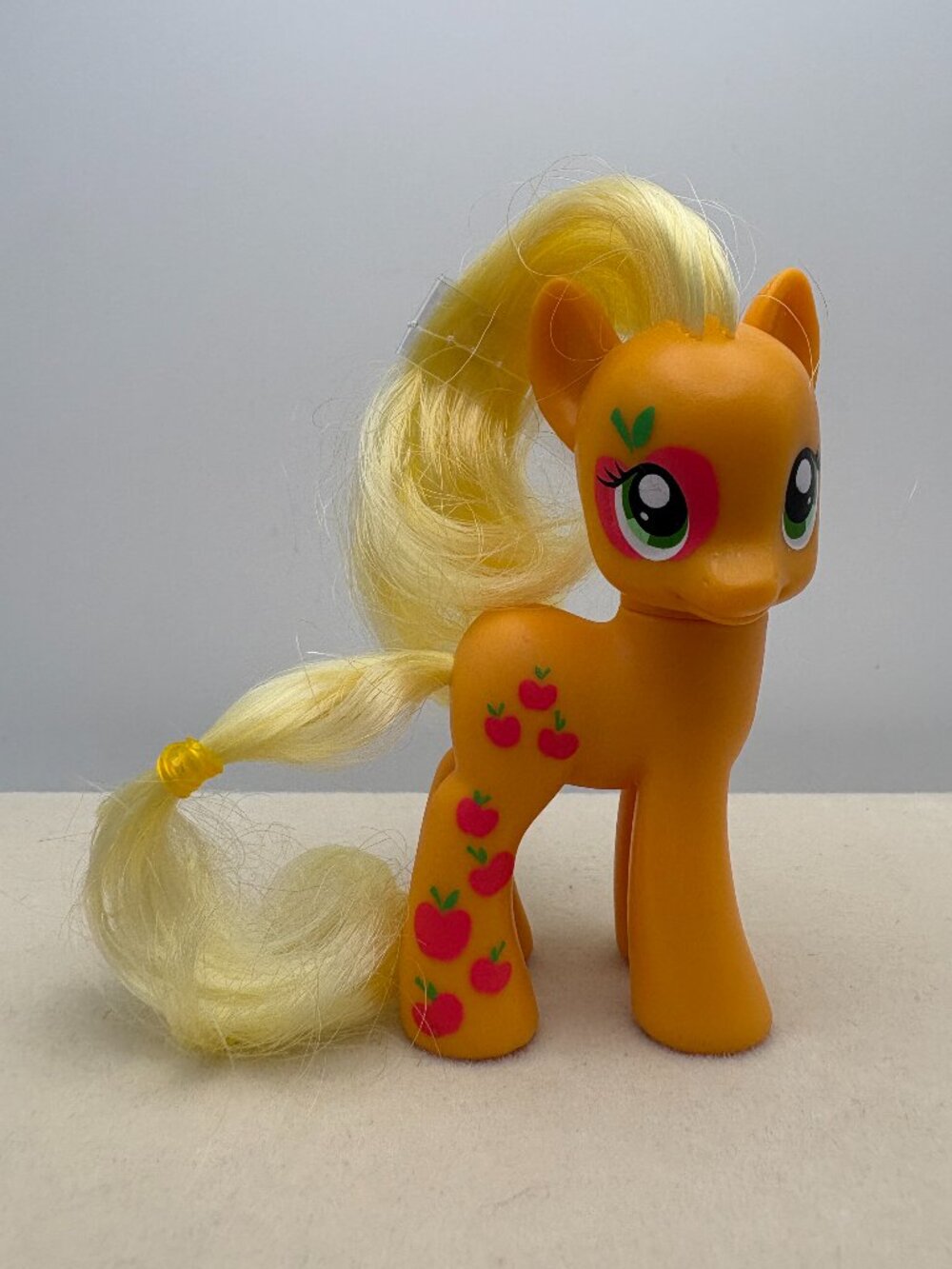 My Little Pony (MLP) Applejack Brushable G4 2010 Original Hair Tie (MLP: LT2-33)